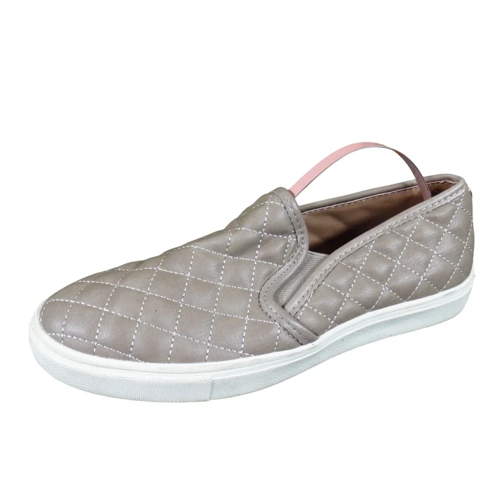 Steve Madden Ecentrcq Women Slip On Sneaker 6.5 Daily Wear Taupe Quilted PU
